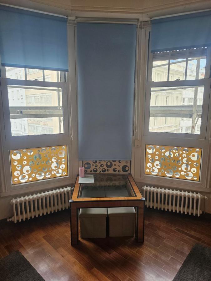 Habitacion Amplia Y Centrica En Piso Compartido 아 코루냐 외부 사진